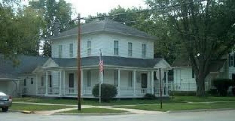 Ruby Nash Home/Ogle County Historical Museum