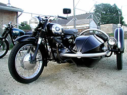 cycle-triumph-sm.jpg