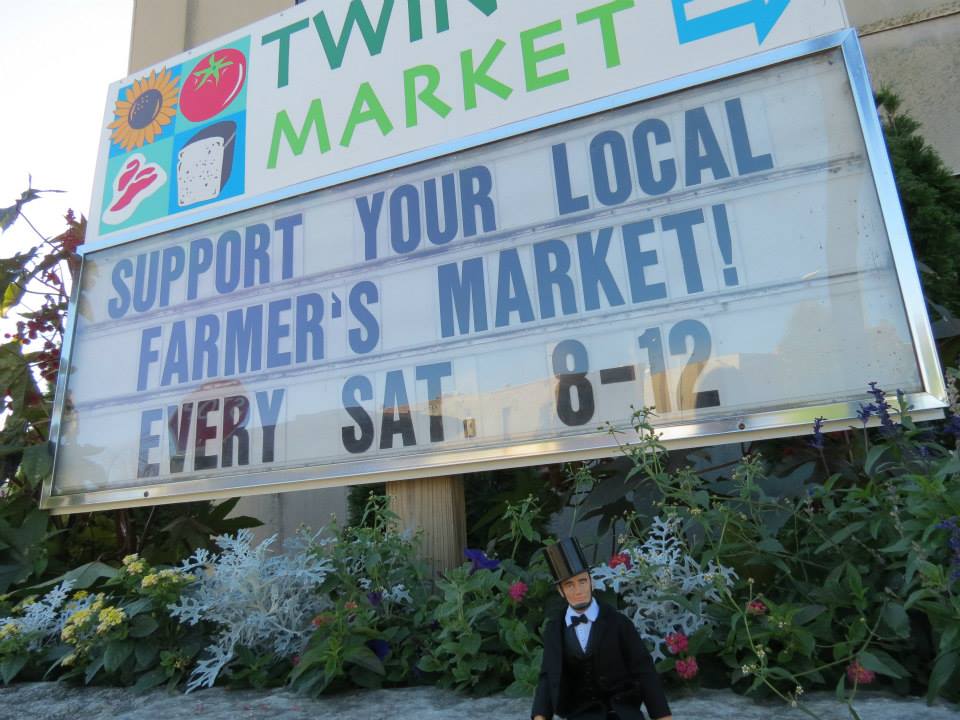 twin city farmers mkt sign