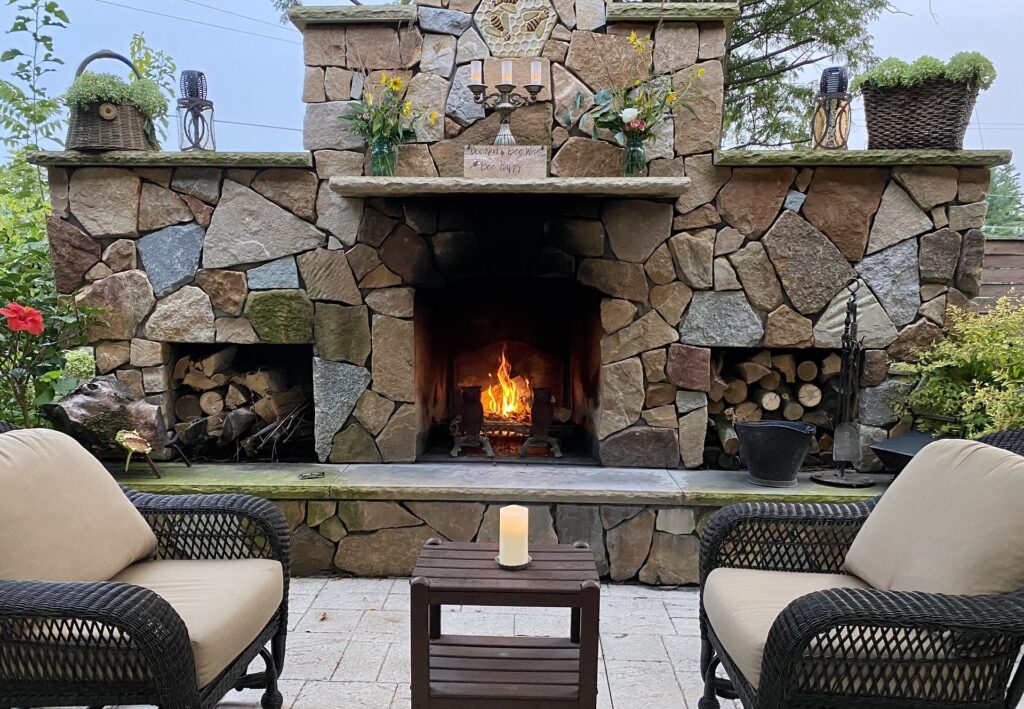 LWI_fireside w chairs