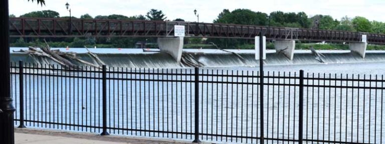 Martin’s Landing/Sinnissippi Dam Walkway