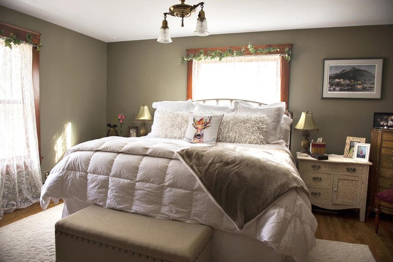 House in the Country BB BR