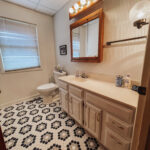 Dragon Fly Airbnb bath
