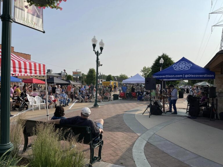 Dixon City Market